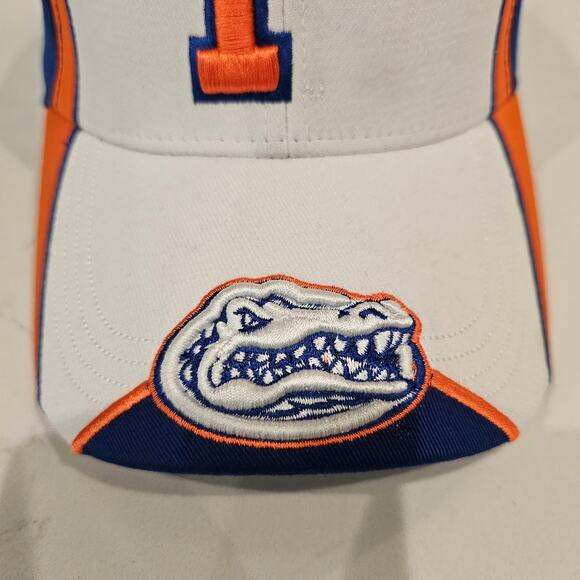 Vintage University of Florida Gators Fitted Hat Cap White Blue UF One Size NCAA - Picture 2 of 8